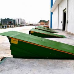 固定登車(chē)橋安裝完成