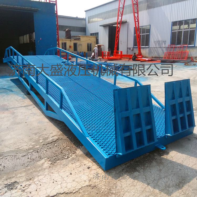 1475570334777543.jpg 升降機(jī)