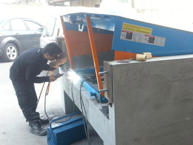 固定式登車橋 固定式登車橋