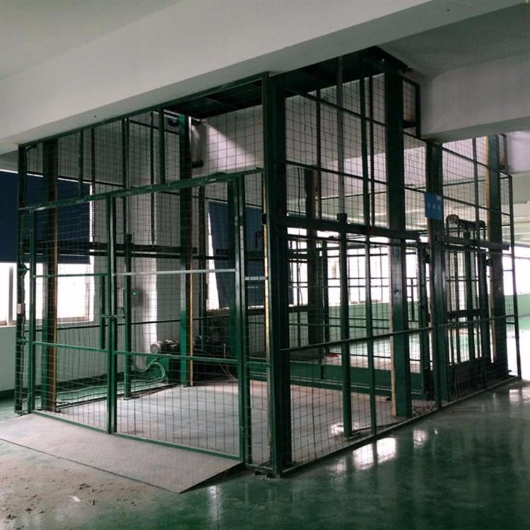 導(dǎo)軌鏈條式升降貨梯 導(dǎo)軌鏈條式升降貨梯