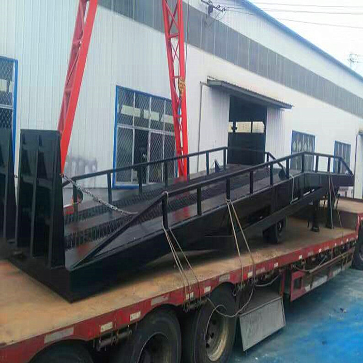 1490170993545337.jpg 升降機(jī)